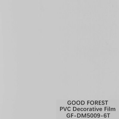Película brillante del grano de madera de la ampolla de la pintura de la película decorativa del PVC del ODM