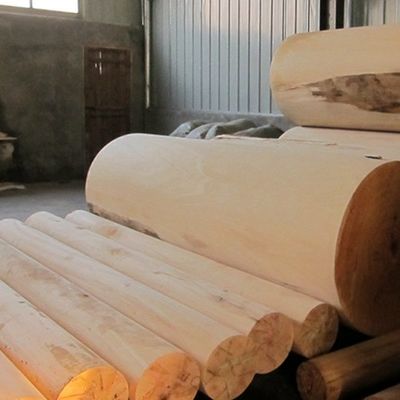 El OEM de la piel de la puerta dirigió el grano vertical amarillo de madera H6205S 2500-3100m m del roble blanco de la chapa