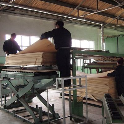 La suposición recompuso la madera de roble blanco chapea el grano recto de H035DS para las artesanías