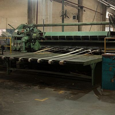 El cuarto figurado natural de la chapa de madera del sicómoro de Europa cortó el grueso 0.5m m del grano recto para morir y el gabinete