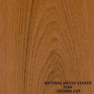 La madera natural de la teca de la decoración chapea longitud cortada plana del grano 2050-3200m m de la corona