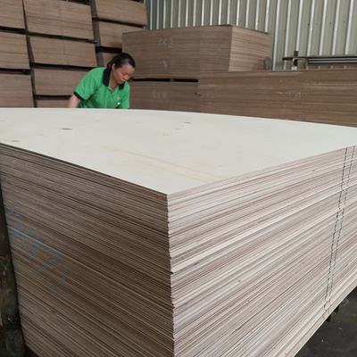 Un Normal Eucalyptus Fiddleback figurado elegante tablero de madera contrachapada MDF aglomerado 3/5/9/12/15/18/25/30mm de espesor