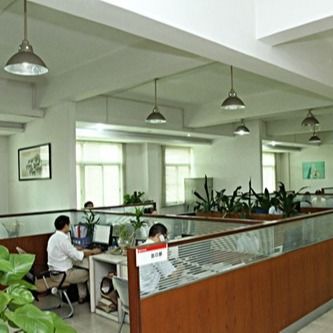 Veneer de madera de ingeniería de perla marrón X6003 Nuevo diseño 2500 * 640mm Tamaño estándar para muebles