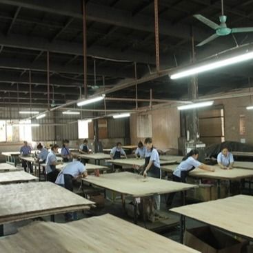 Simulación de Veneer de madera de árbol gris Burl GTB-X6043 Tamaño alargado 2850mm Retorno de lana para el panel de pared del hotel