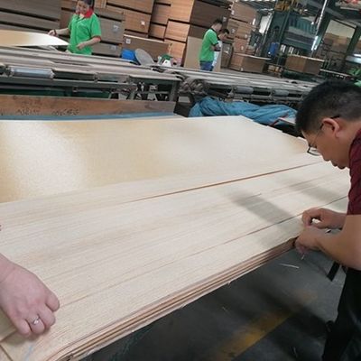 SXM-L1221N Chapa de madera de reconocimiento de textura especial Chapa de alta calidad al por mayor de fábrica para decoración de superficies de puertas y gabinetes de madera 0,40 mm de espesor