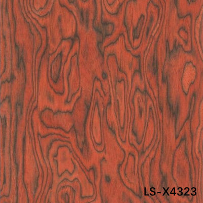 Color rojo 2500-3100mm Veneer de madera de ingeniería para muebles