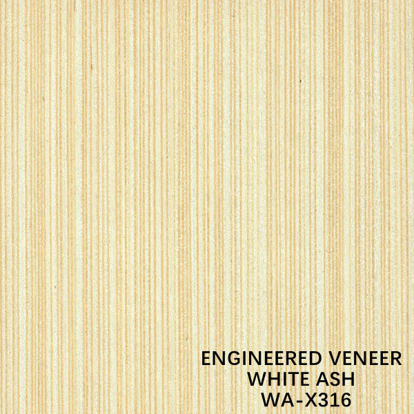 La suposición recompuso a Ash Wood Veneer blanco con - un corte de la rebanada X316 para las puertas interiores