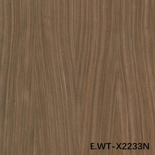 Finca de madera de alta gama de ingeniería de nuez europea E.WT-X2233N Cuarto corte de grano recto 0.6mm Para el interior del automóvil OEM